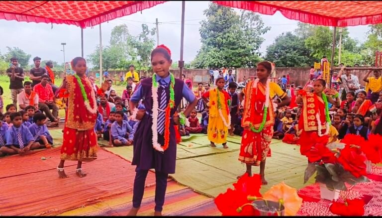 जामगुड़ा स्कूल में स्वतंत्रता दिवस समारोह धूमधाम से संपन्न l